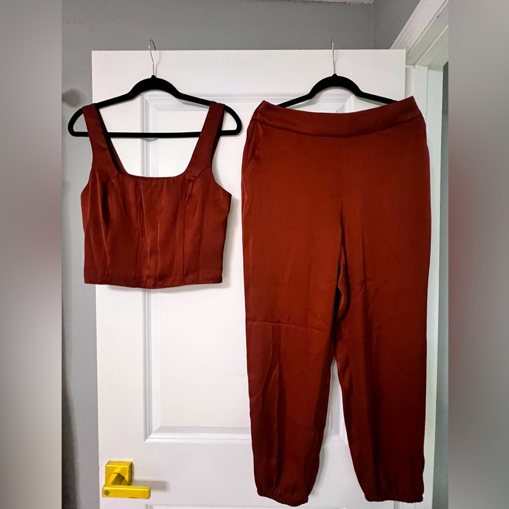 BNWT EXPRESS 2 PC Satin Pant & Crop Top Set